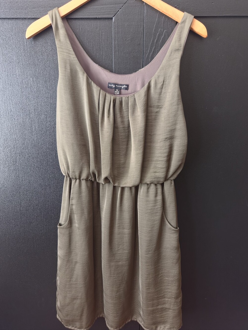 Women's City Triangles Olive Green Pleated Scoop Dress ~ Size Medium